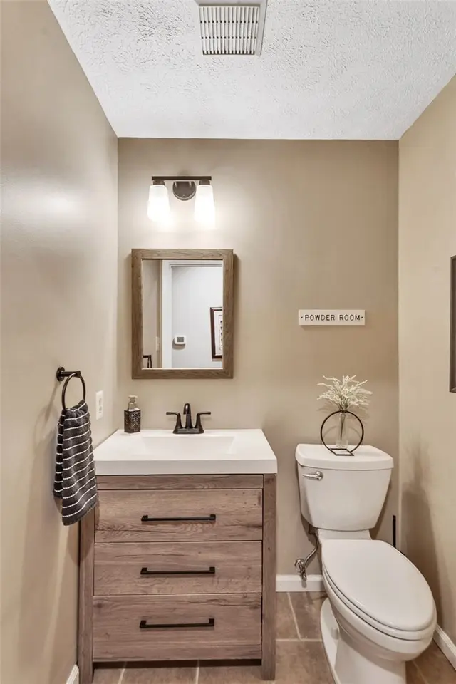 312 Valerie Dr gallery image 34