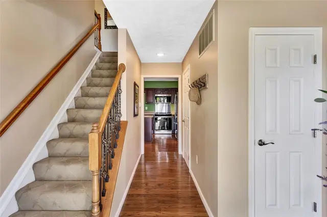 312 Valerie Dr gallery image 36