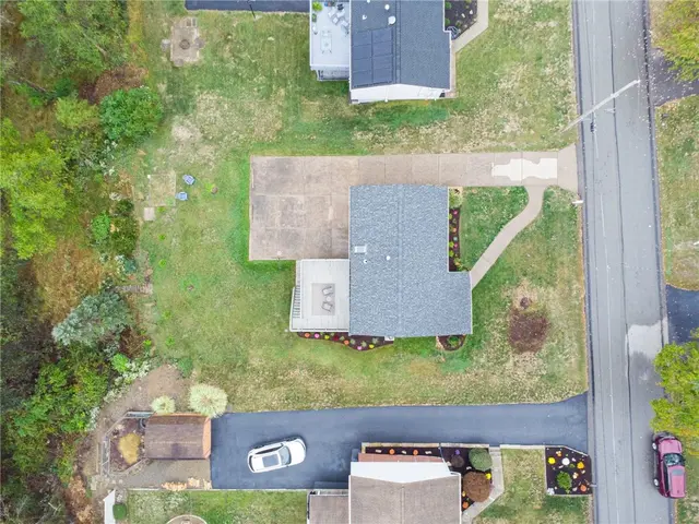 3124 DEERWOOD DRIVE gallery image 11