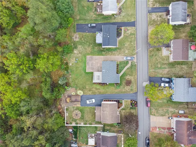 3124 DEERWOOD DRIVE gallery image 34