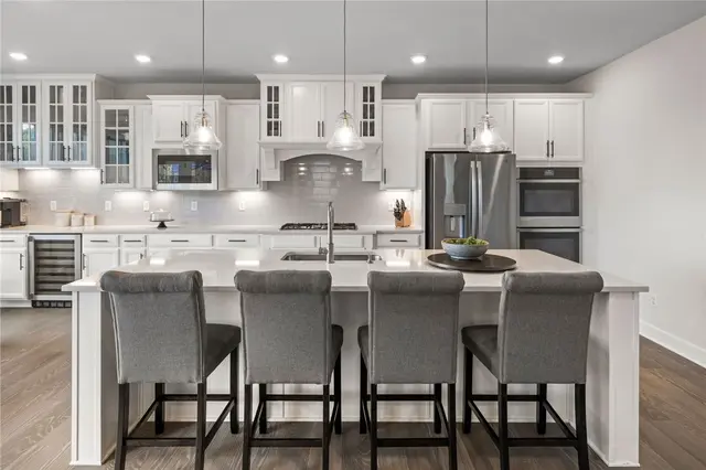 313 Crest Ln gallery image 21