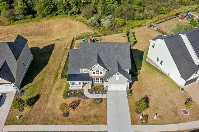 313 Crest Ln gallery image 45
