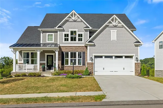 313 Crest Ln