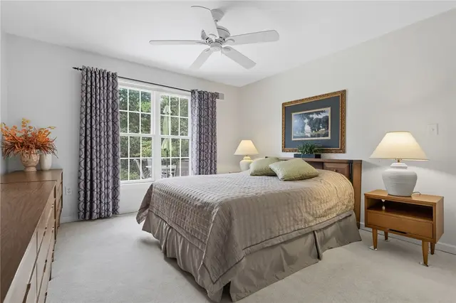 313 Luke Ct gallery image 2