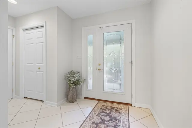 313 Luke Ct gallery image 6