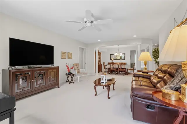 313 Luke Ct gallery image 14