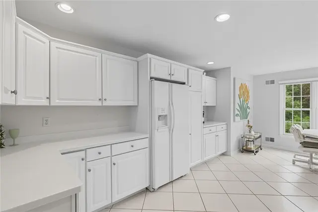 313 Luke Ct gallery image 21