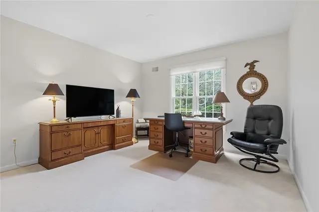 313 Luke Ct gallery image 24