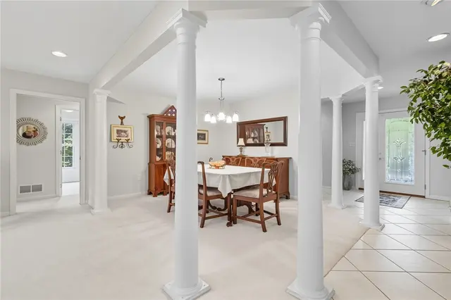 313 Luke Ct gallery image 27
