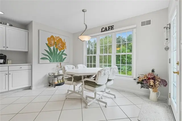 313 Luke Ct gallery image 28