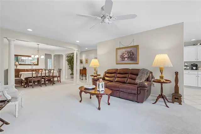 313 Luke Ct gallery image 29