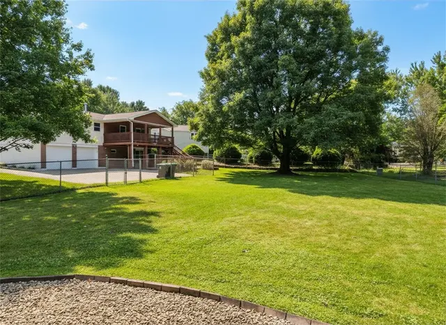 313 Meadow Dr gallery image 22