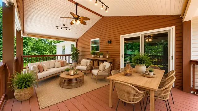313 Meadow Dr gallery image 25