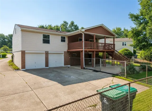 313 Meadow Dr gallery image 28