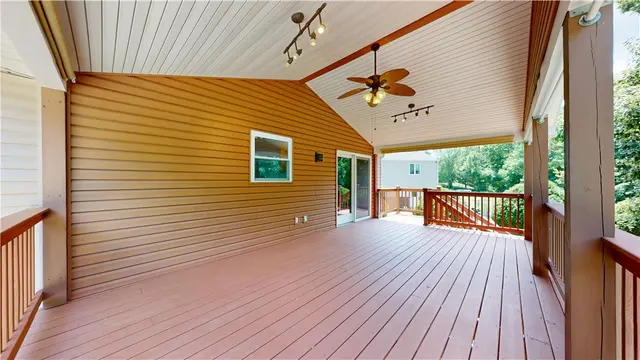 313 Meadow Dr gallery image 33