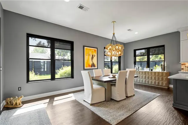 313 Nicholas Pl gallery image 24