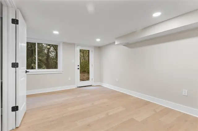 313 Tadmar Ave gallery image 11