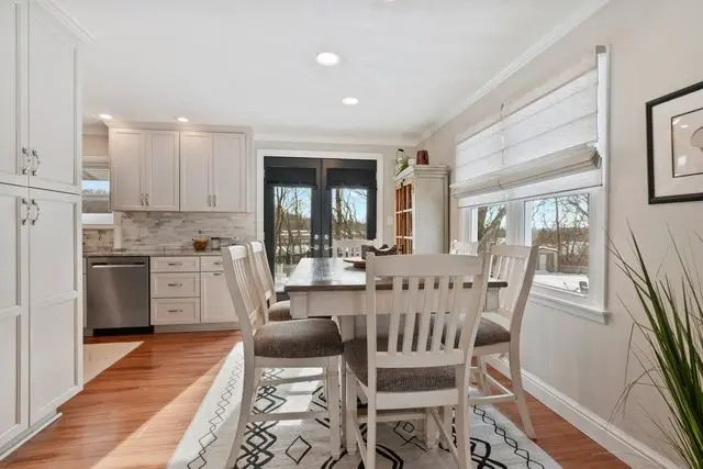 3130 E Hardies Rd gallery image 5