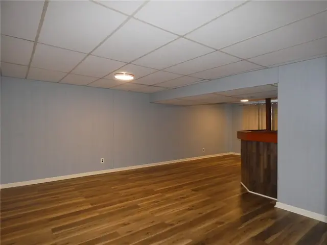 3134 Camberly Drive gallery image 5