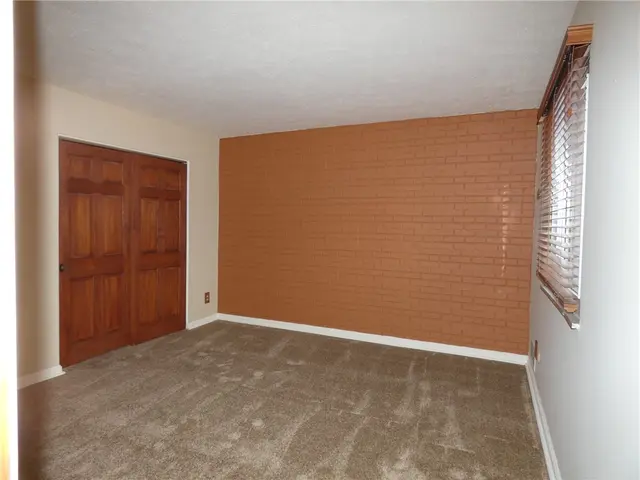 3134 Camberly Drive gallery image 15