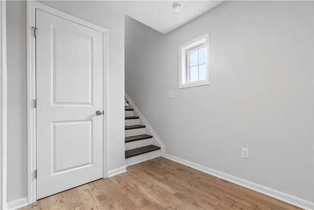 314 Harlequin St gallery image 13