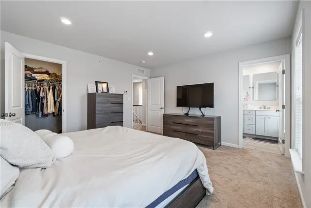 314 Harlequin St gallery image 18