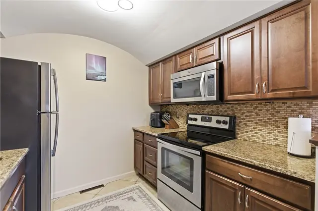 314 Woodbridge DR. gallery image 10