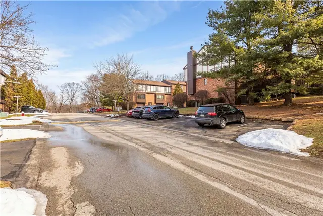 314 Woodbridge DR. gallery image 30