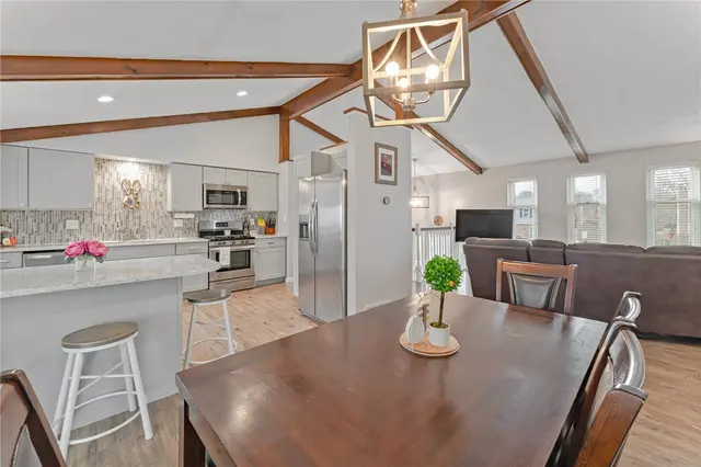 3142 Haberlein Rd gallery image 19