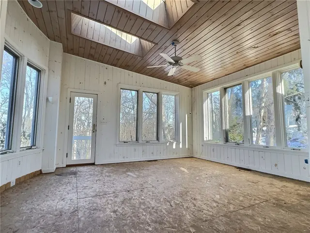 3145 Scenic Drive gallery image 12