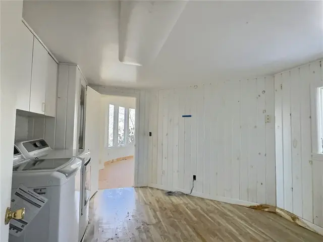3145 Scenic Drive gallery image 14