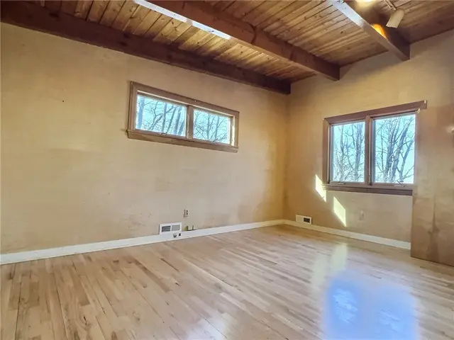 3145 Scenic Drive gallery image 16