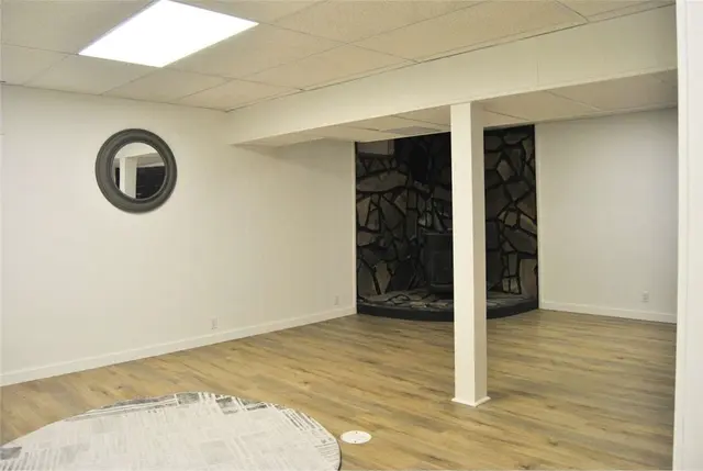 316 Leatherbark Rd gallery image 4