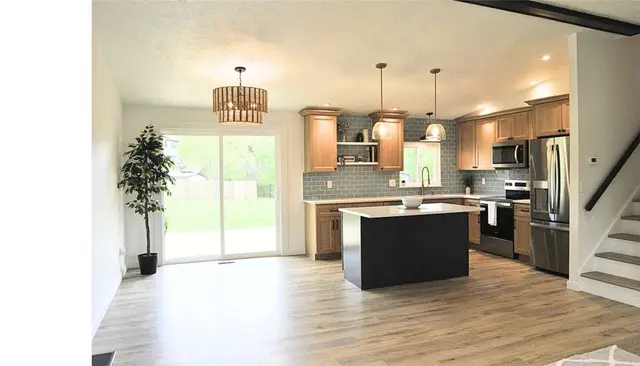 316 Leatherbark Rd gallery image 6