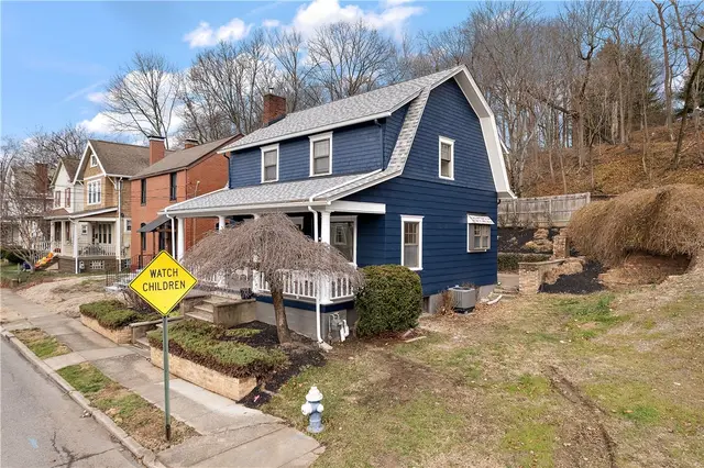 316 Nicholas Pl gallery image 3