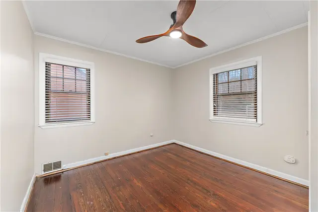 316 Nicholas Pl gallery image 18