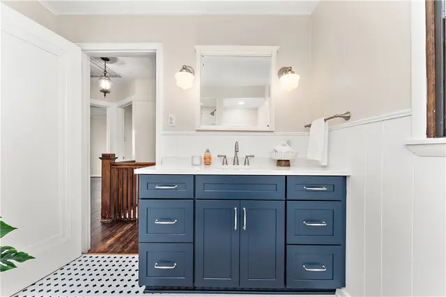 316 Nicholas Pl gallery image 19