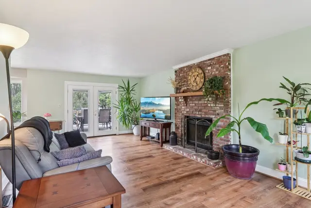 3161 Mohawk DRIVE gallery image 34