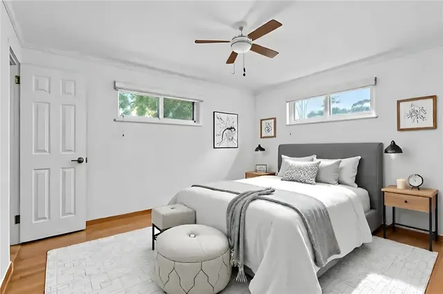 3166 Morningside Dr gallery image 27