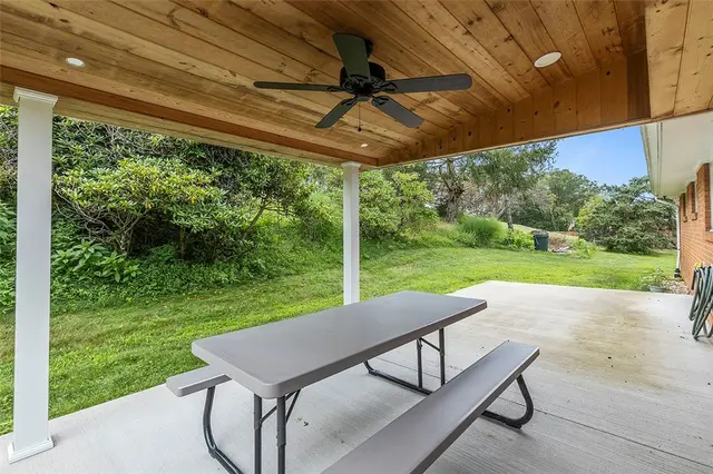 3166 Morningside Dr gallery image 36