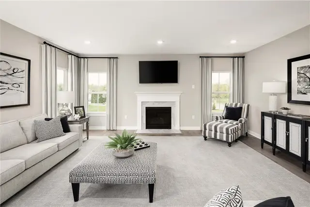 317 Pinewood Drive gallery image 10