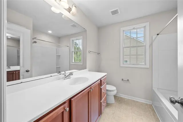 317 Providence Dr gallery image 6