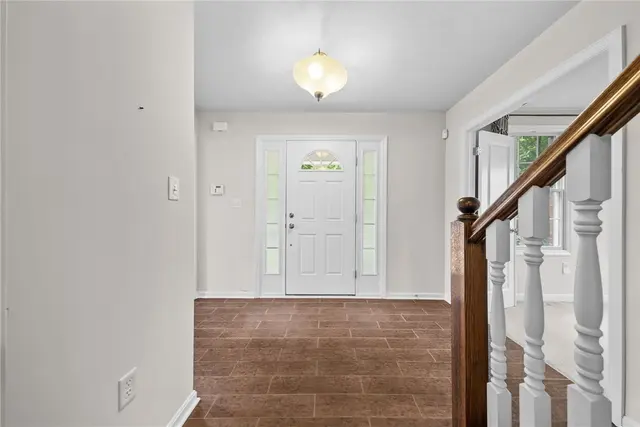 317 Providence Dr gallery image 19