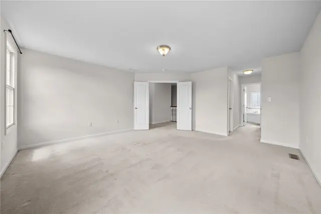 317 Providence Dr gallery image 26