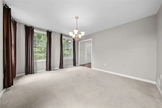317 Providence Dr gallery image 39