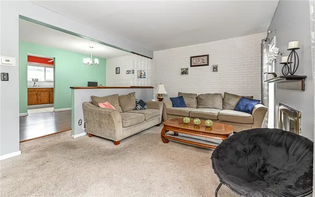 3171 Cheltenham Court gallery image 14