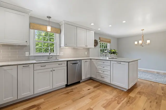 3179 Meadowridge COURT gallery image 6
