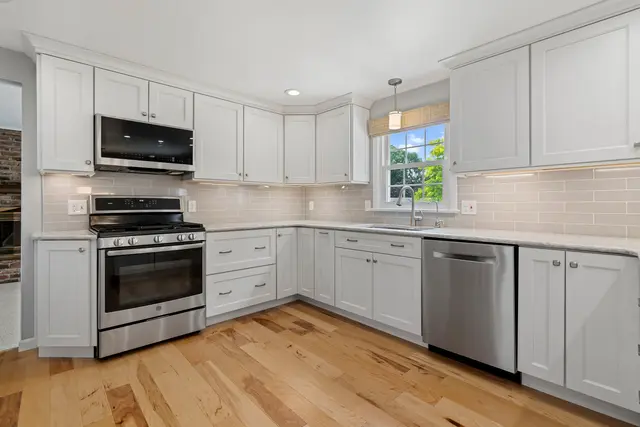 3179 Meadowridge COURT gallery image 10