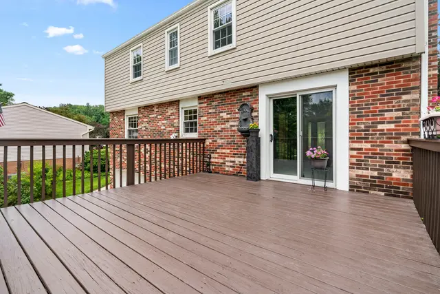 3179 Meadowridge COURT gallery image 26