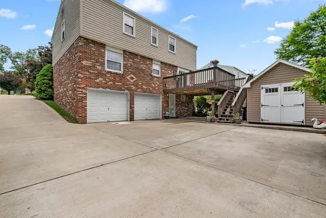 3179 Meadowridge COURT gallery image 28